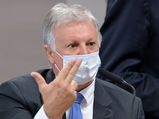 Braço direito de Pazuello escancara informalidade com que governo tratou pandemia