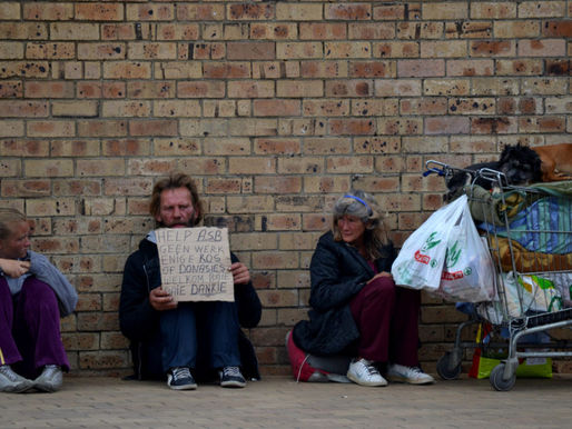 Privatizações descontroladas eliminam proteções sociais no mundo todo, diz relator da ONU