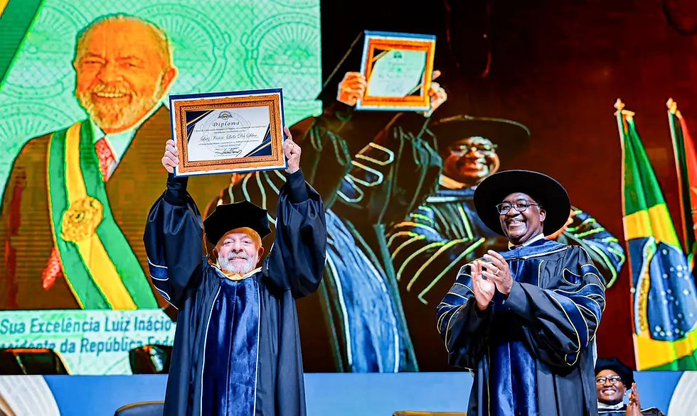 Lula recebe título de doutor honoris causa em Moçambique