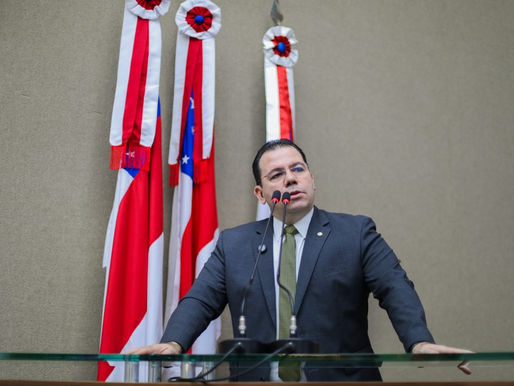 Três meses sem salário: profissionais de saúde da UPA Tabatinga protestam e Wilker Barreto volta a cobrar solução  do Governo