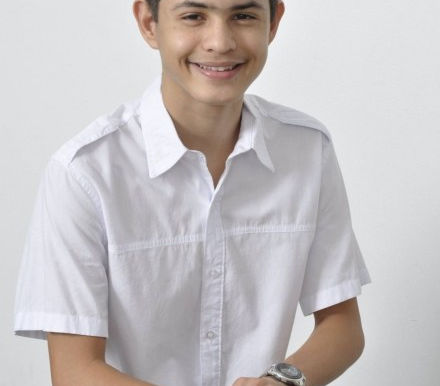 Estudante brasileiro ganha medalha em concurso mundial de redação