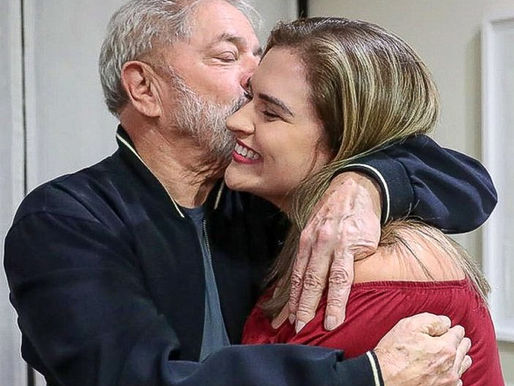 Com Lula, Marília reafirma ideais democráticos e de justiça social