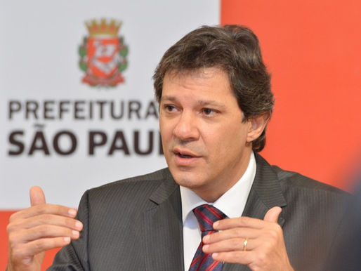 Aécio é visto como ‘figura patética’, afirma Haddad