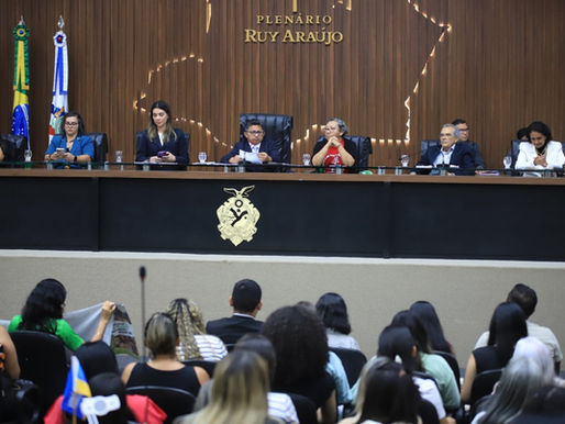 Sinésio articula projeto de lei que institui o piso estadual e estudo de impacto para assistentes sociais no Amazonas