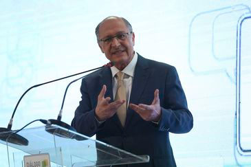 TSE julga até 17 de setembro contestações contra presidenciáveis