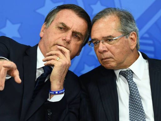 Sob um governo à deriva, economia brasileira afunda