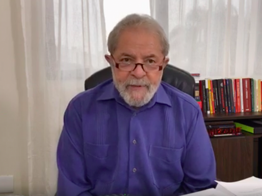 'Não baixo minha cabeça, quem quiser me derrotar vai ter que lutar muito', afirma Lula