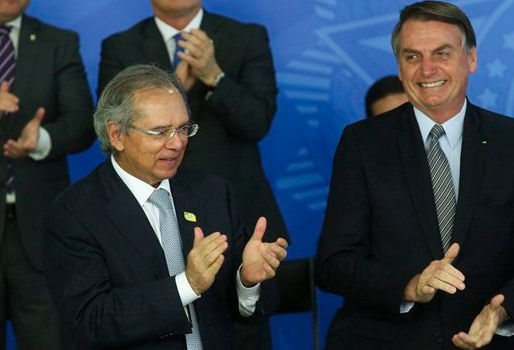 Bolsonaro e Guedes dão prioridade aos bancos e esquecem sofrimento do povo