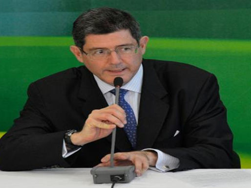 Levy diz a mais de mil empresários que economia se reequilibra e riscos caem