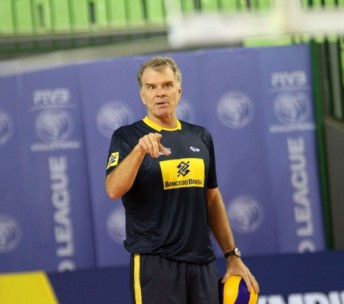 Bernardinho convoca Seleção de vôlei para o Campeonato Mundial