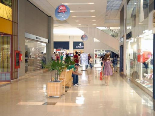 Comércio varejista discute no Rio dificuldades do setor