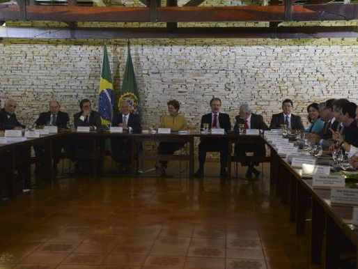 Dilma pede a ministros austeridade nos gastos e ações de combate à corrupção