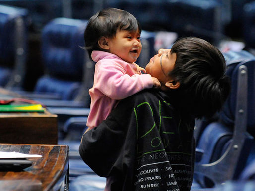 Senadores denunciam cortes na Funai e saúde indígena