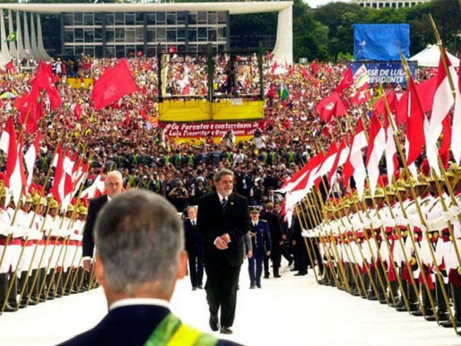 1º de janeiro de 2003: o metalúrgico chega à Presidência do país