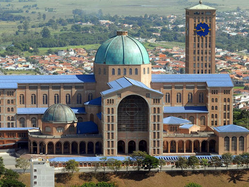 Homenagens à Nossa Senhora Aparecida voltam a ser presenciais