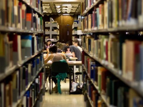 Em 2015, o ministério passou a exigir que os estudantes tenham uma nota mínima de 450 no Exame Nacional do Ensino Médio (Enem) - Divulgação/EBC