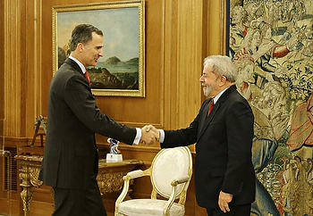 Ex-presidente Luiz Inácio Lula da Silva com Rei Felipe VI, no Palácio de Zarzuela, em Madri.