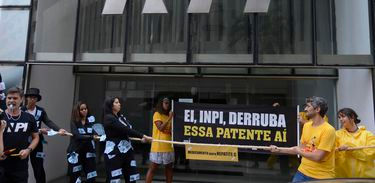 Juiz anula decisão sobre patente de remédio para hepatite C