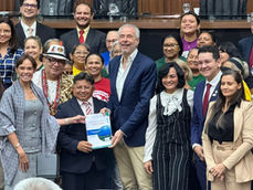 Deputado Sinésio Campos entrega ao presidente da COP30 Relatório da Comissão Temporária COP30-Aleam com propostas em prol da Amazônia e da justiça climática