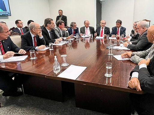 Pobre no orçamento: Lula já trabalha para manter os R$ 600 e aumentar salário mínimo