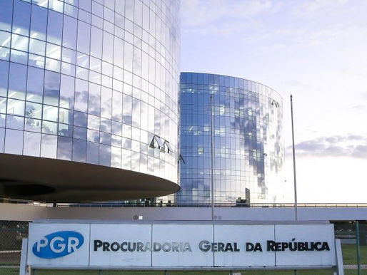 Parlamentares cobram de Raquel Dodge apuração sobre possível formação de quadrilha do clã Bolsonaro