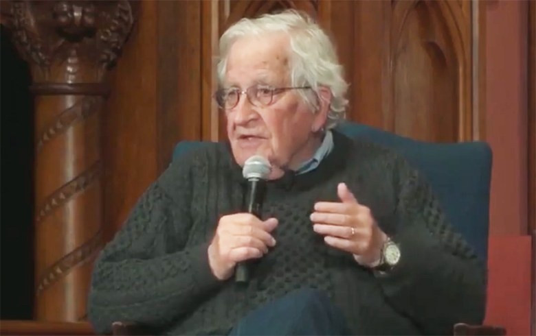 Chomsky “Sob o governo Lula, no início deste milênio, o Brasil foi talvez o país mais respeitado do mundo" (Reprodução/Youtube)