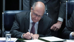 Congresso promulga Mercosul-UE. 'Vitória da cooperação e do multilateralismo', celebra Alckmin