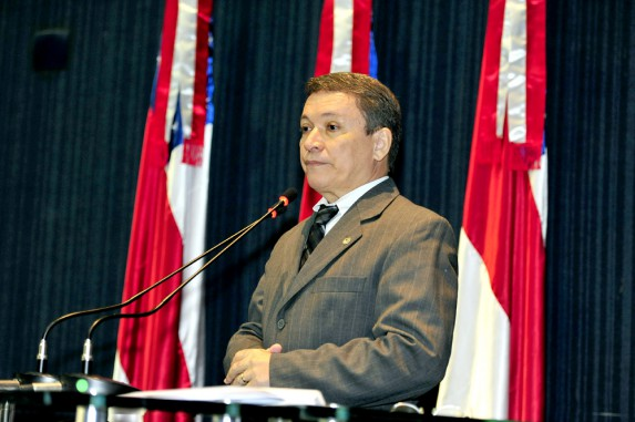 Parlamentar diz que falta clareza nos itens da reforma, no que se refere ao montante que será economizado