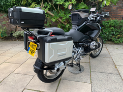 FE5681BE-DC0E-4FB8-A1DD-25216F1F4DC2