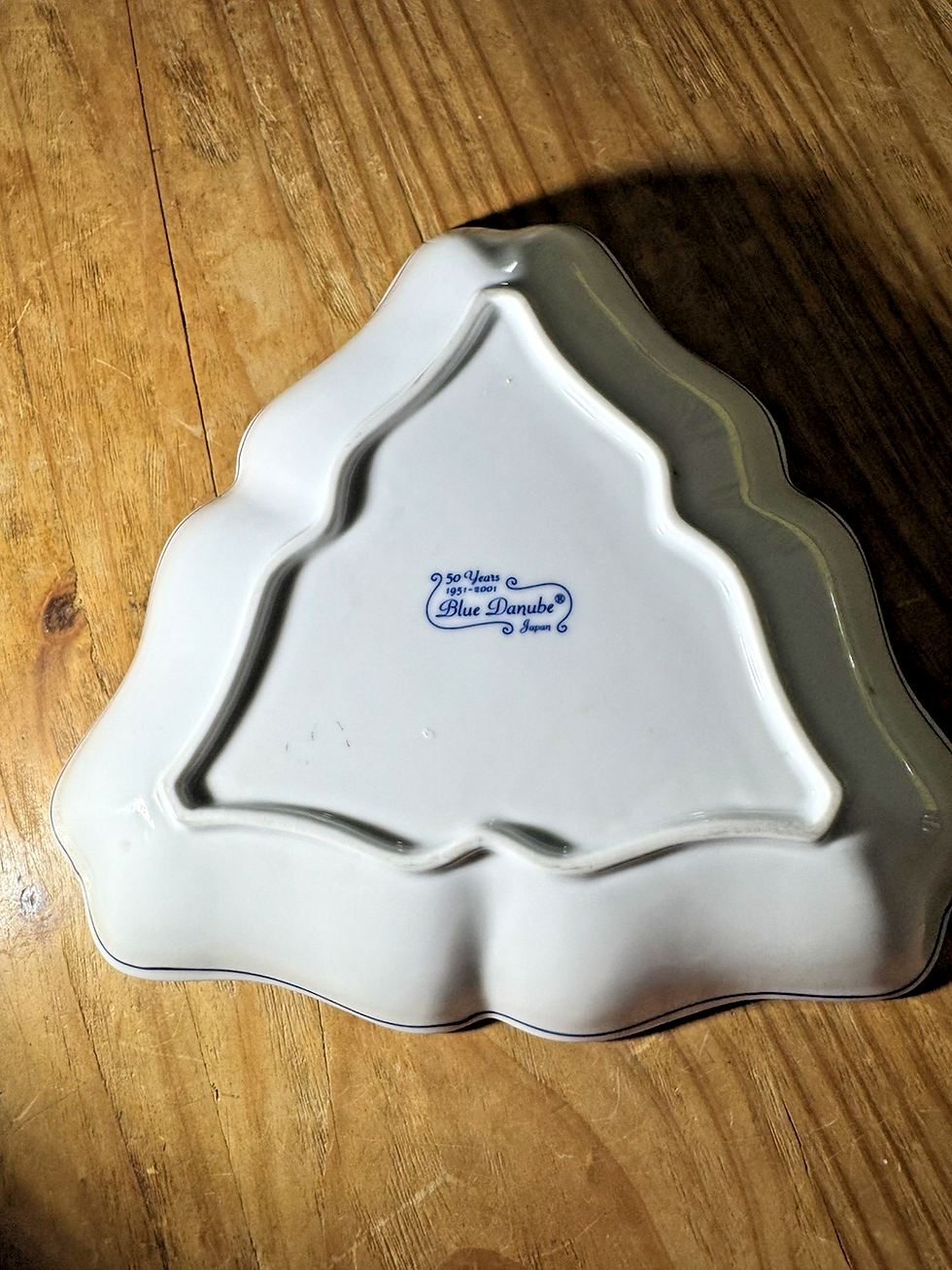 Thumbnail: Vtg Blue Danube Triangle Serving Dish ~ Blue Onion Floral  Japan