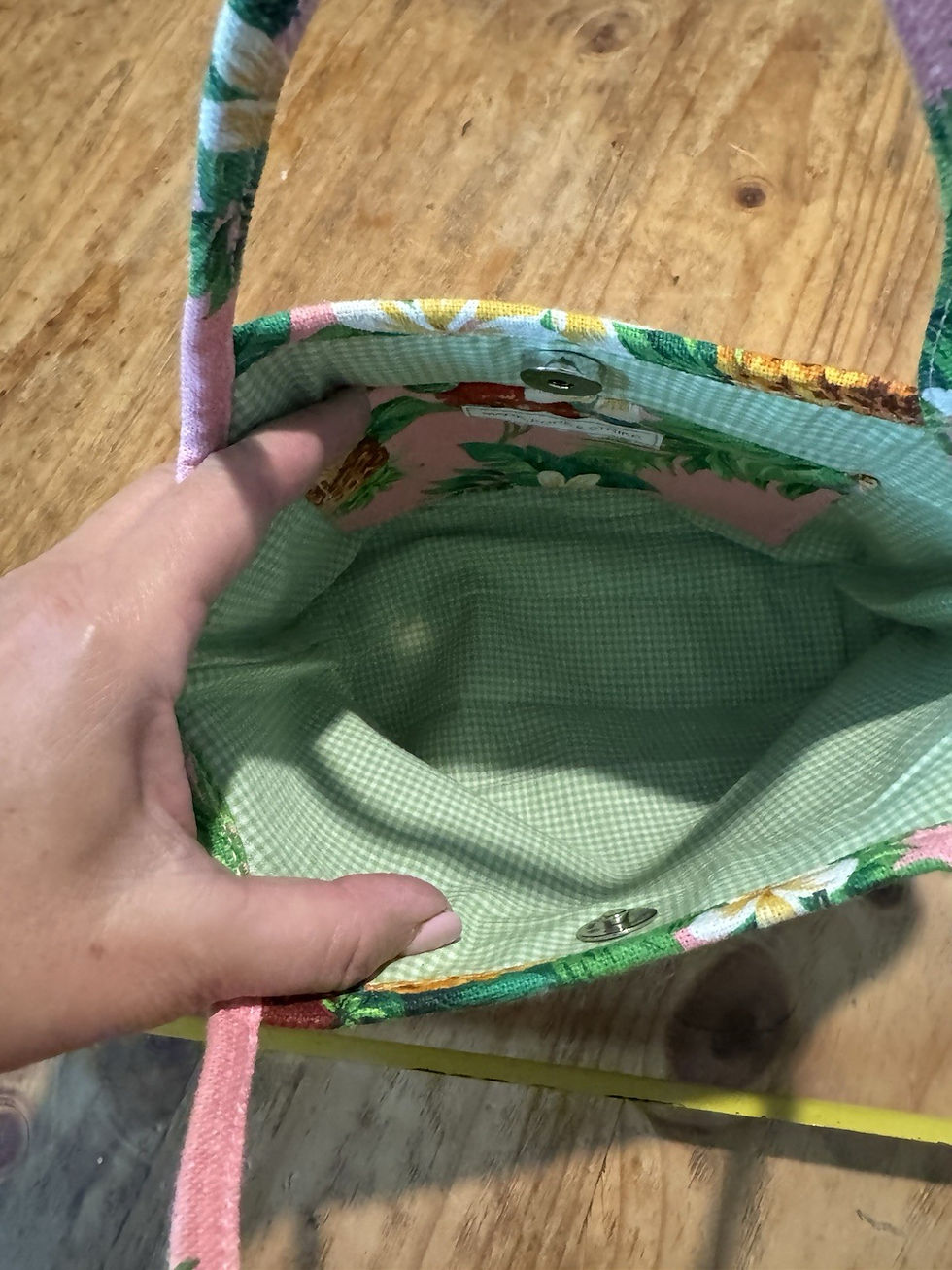 Thumbnail: Mark, Fore & Strike Mini Bag Pink Tropical Floral Print  VTG Resort Style Purse