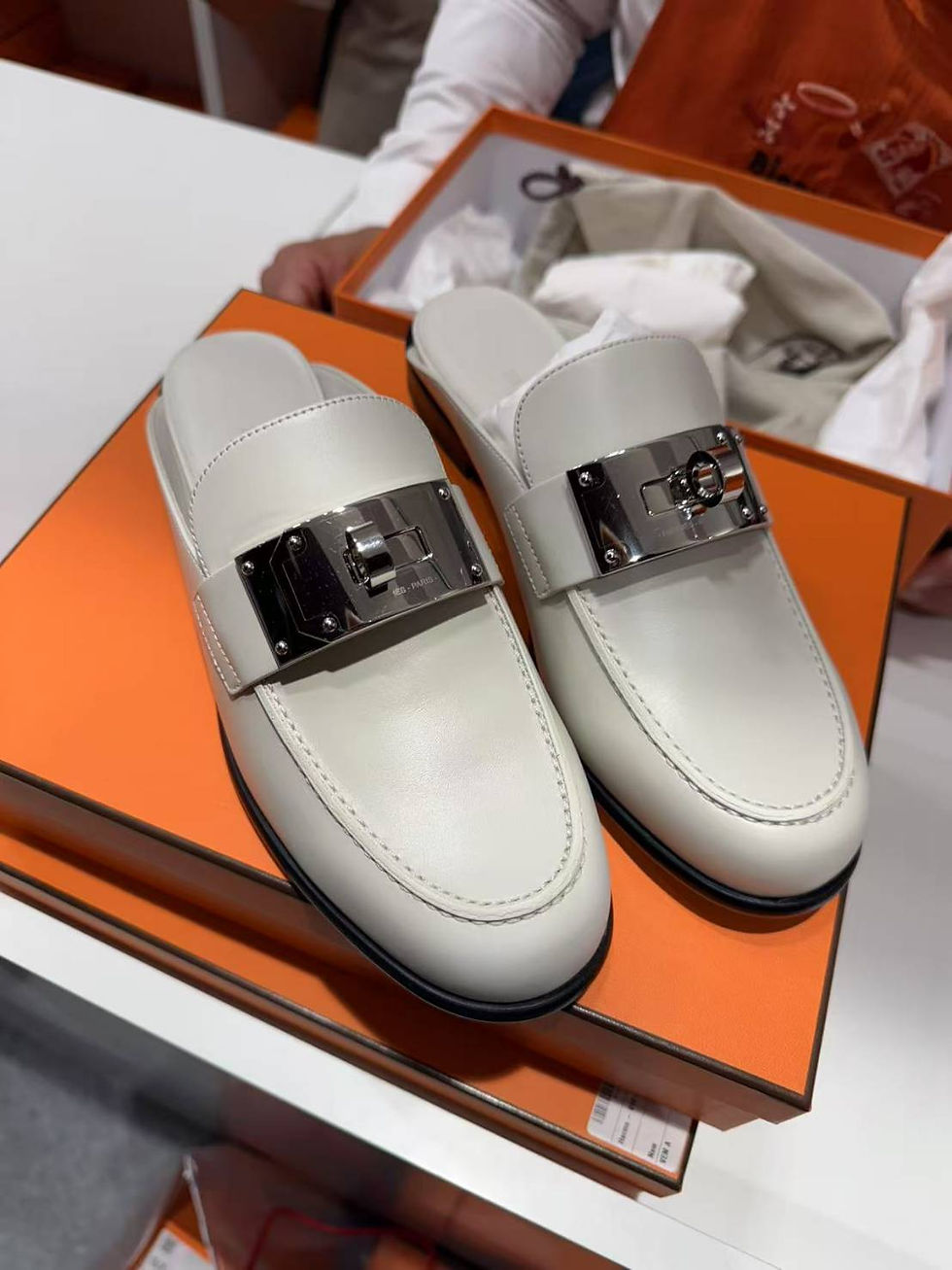 縮圖：06/26 Hermès 各式鞋子（多張）