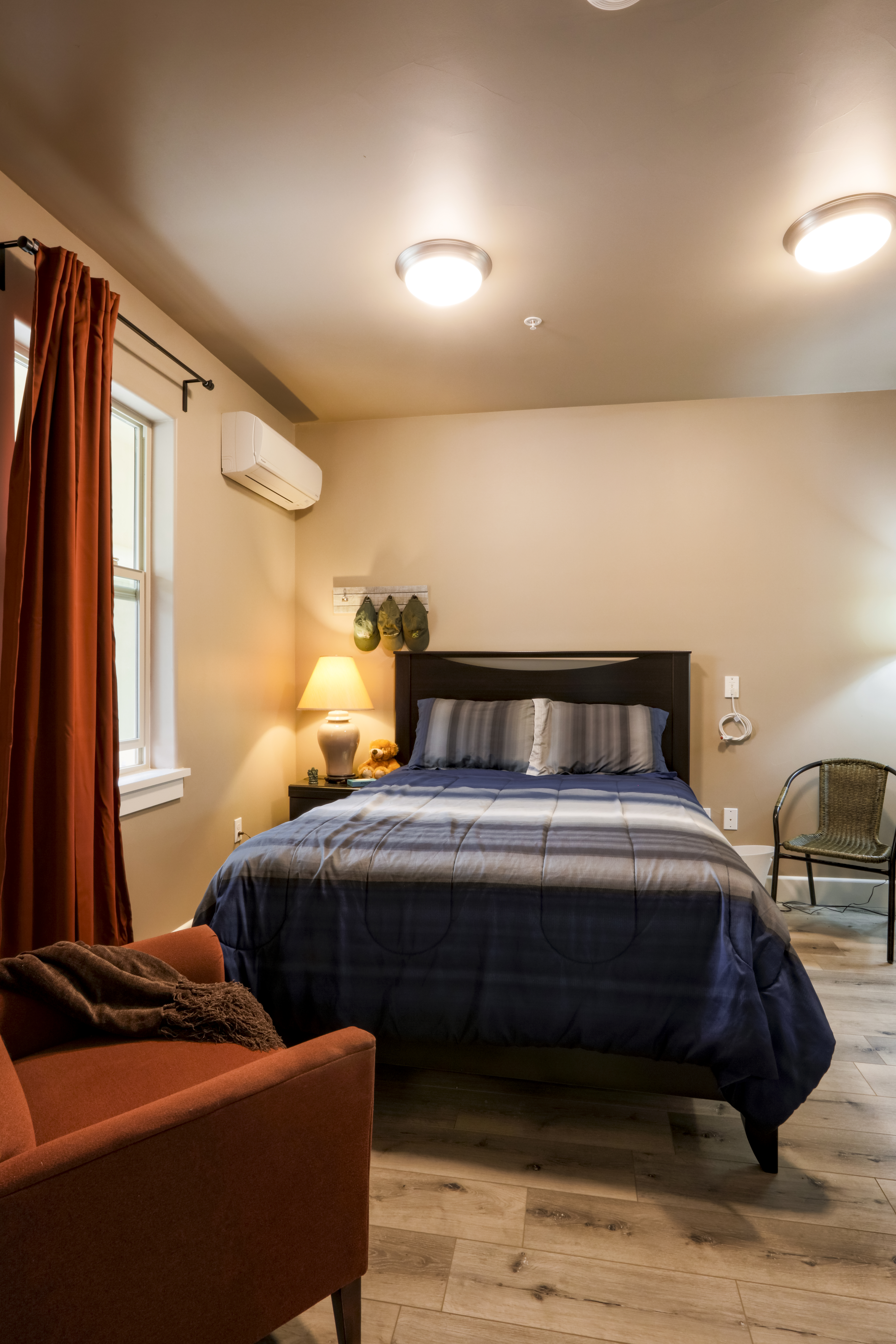 Chateau Senior Living Orangvale CA Modern Bedrooms