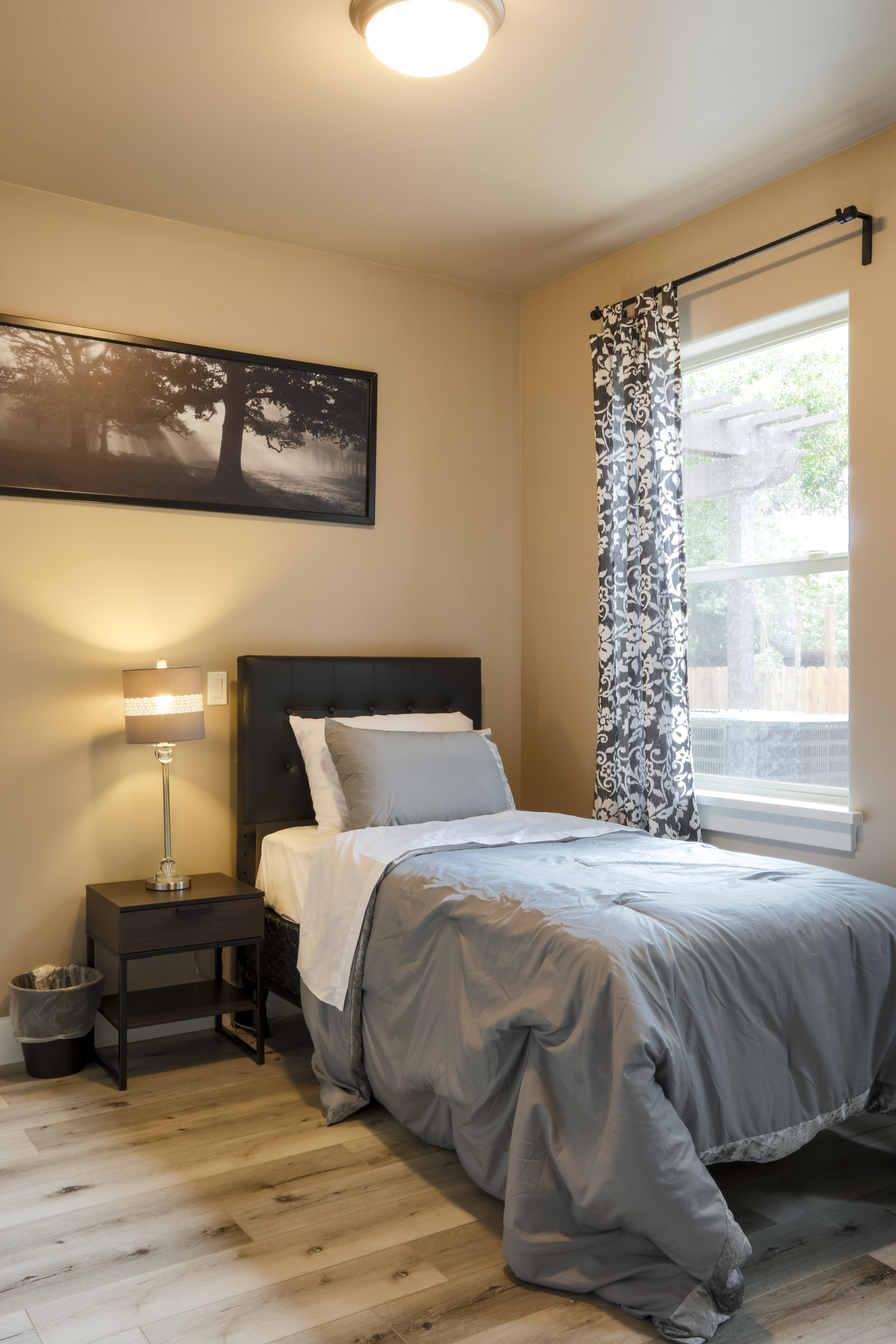 Chateau Senior Living Orangvale CA Clean Bedrooms