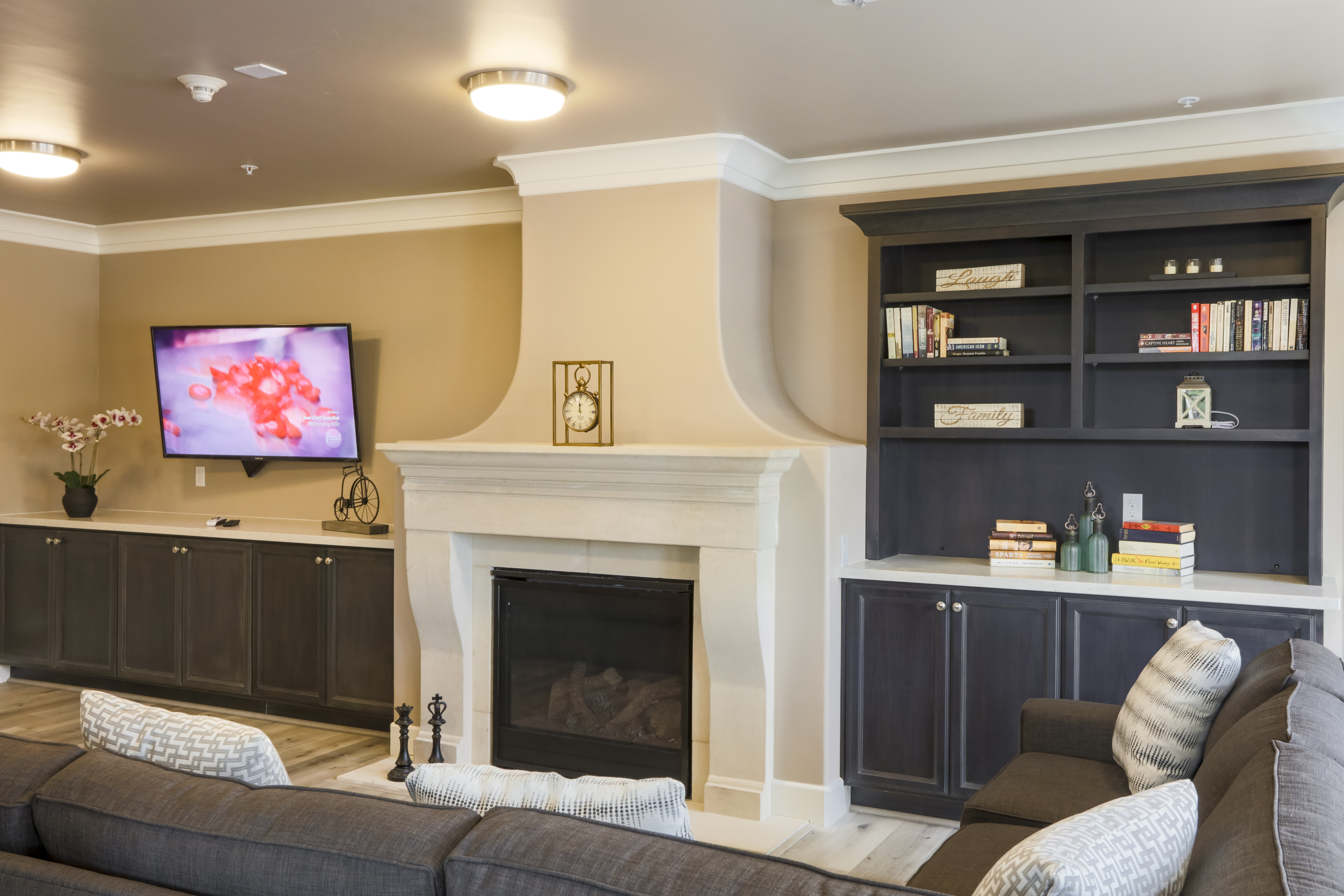 Chateau Senior Living Orangvale CA Fire place