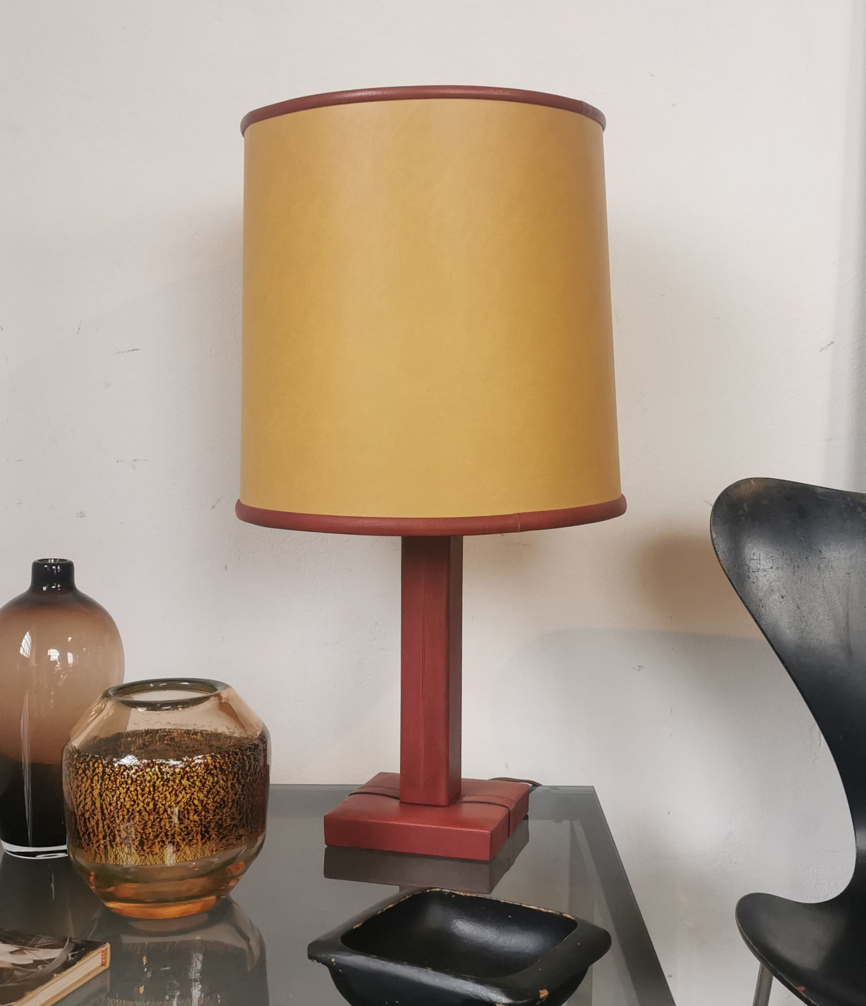 Lampe cuir "le Tanneur" 