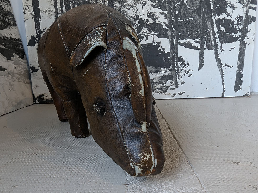 Miniature : Repose pieds rhinocéros cuir , maison Valenti