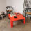 Miniature : Table des années 70, fibre rouge