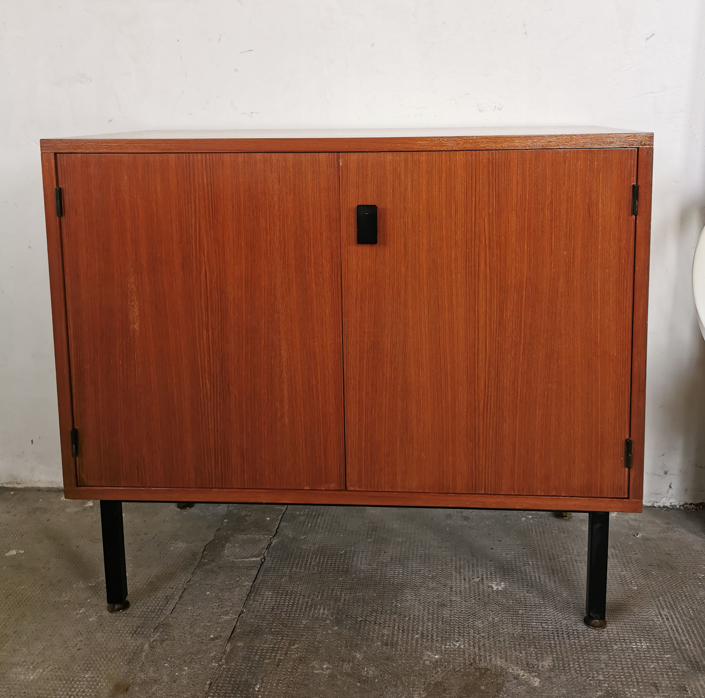 Buffet teck des années 60