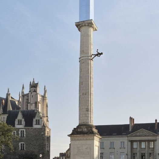 Questionner les monuments 