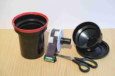 Entwicklerdose mit Film