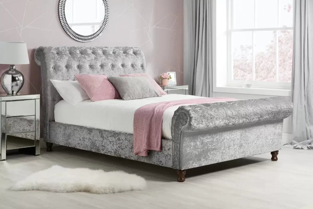 Sleigh Bed Kingsized