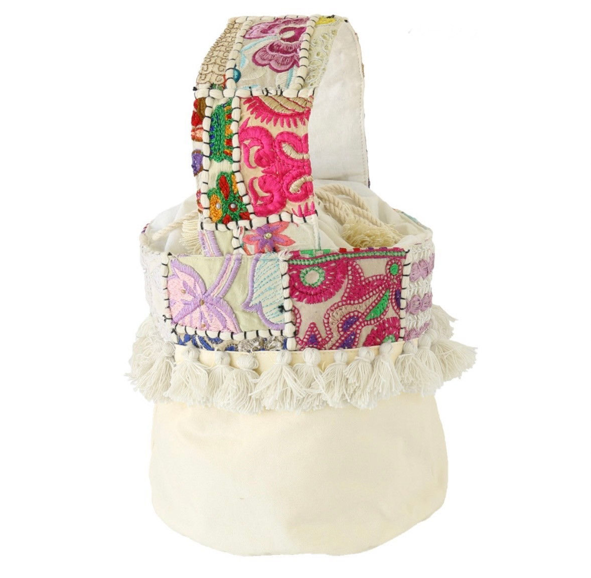 タッセルバケツポーチWhite