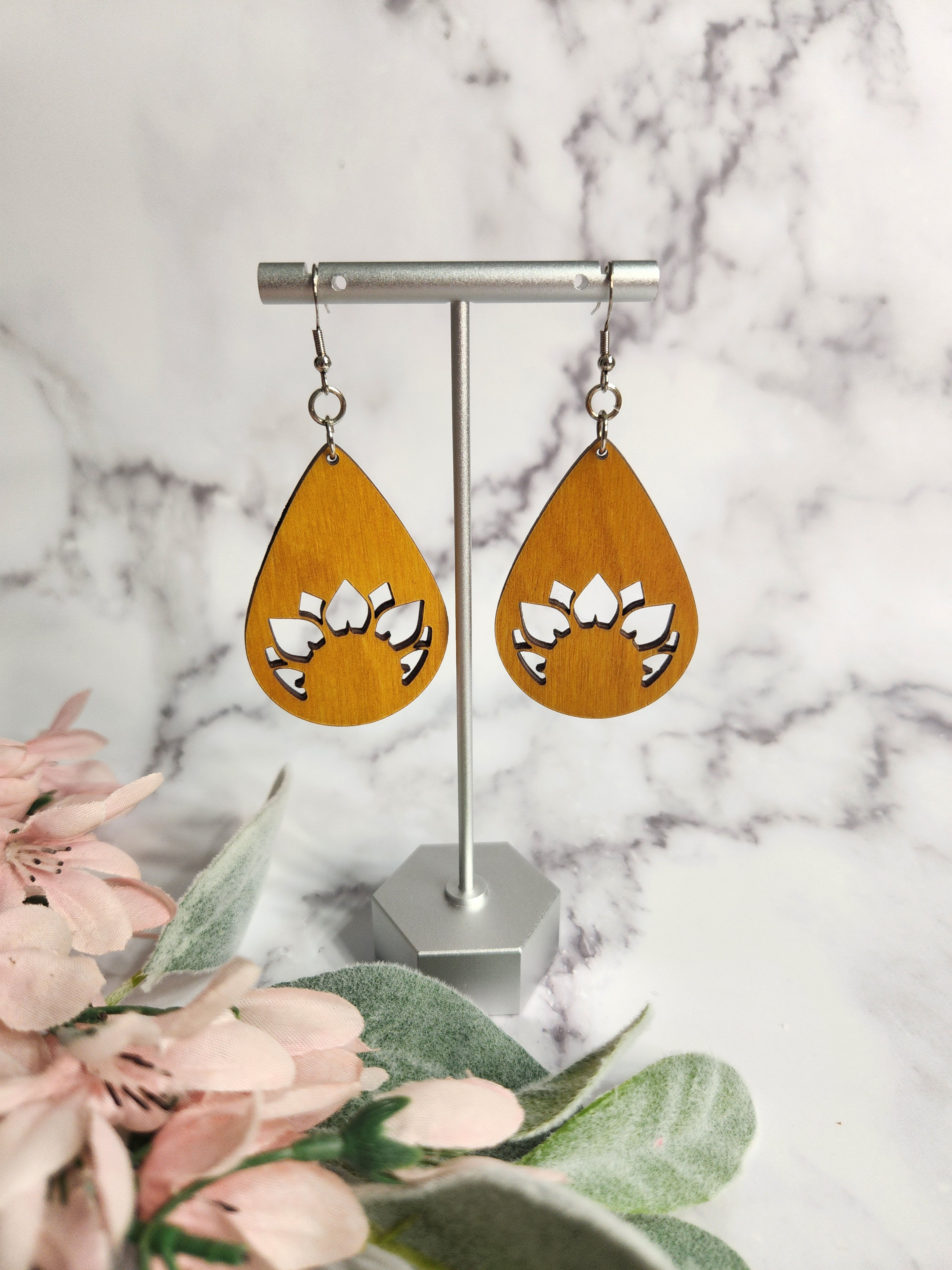 Yellow Sunflower Teardrops - 1