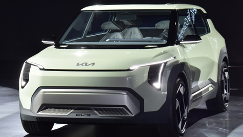 "EV3 출시로 전기차 조립검사 대중화 주도"...현대차 넘어 1위 노리는 기아