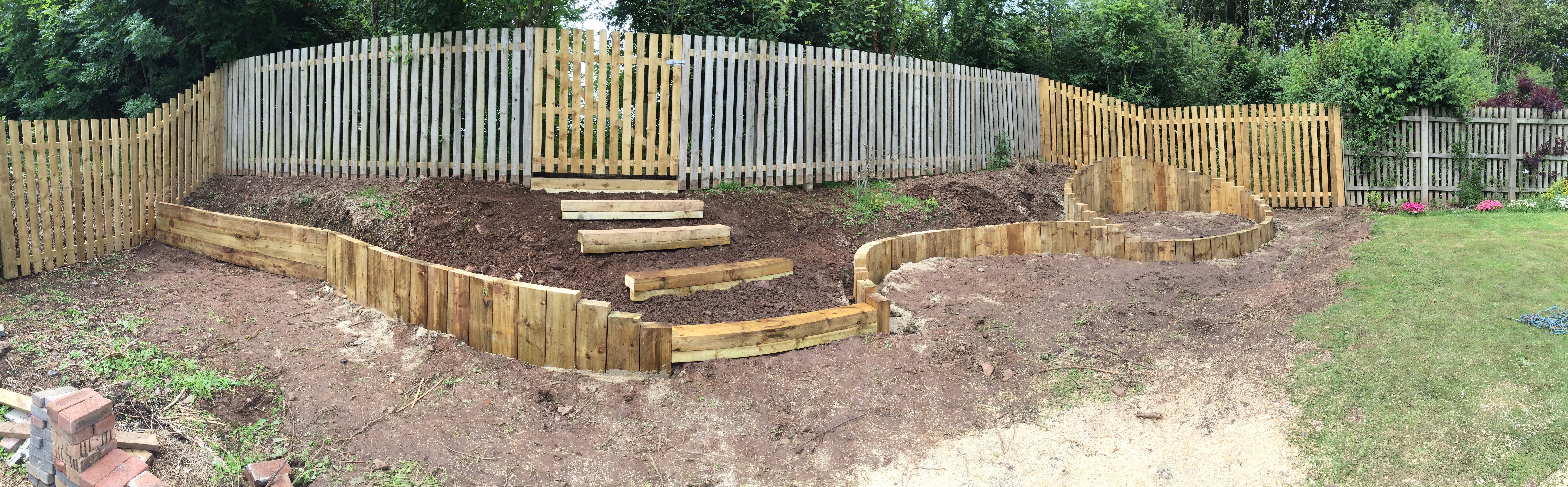 bespoke_circular_patio.jpg