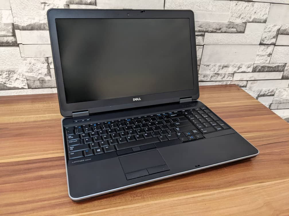 Dell Latitude E6540 i5-4300U