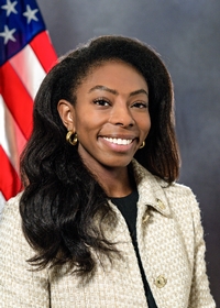 Lindsey Powell