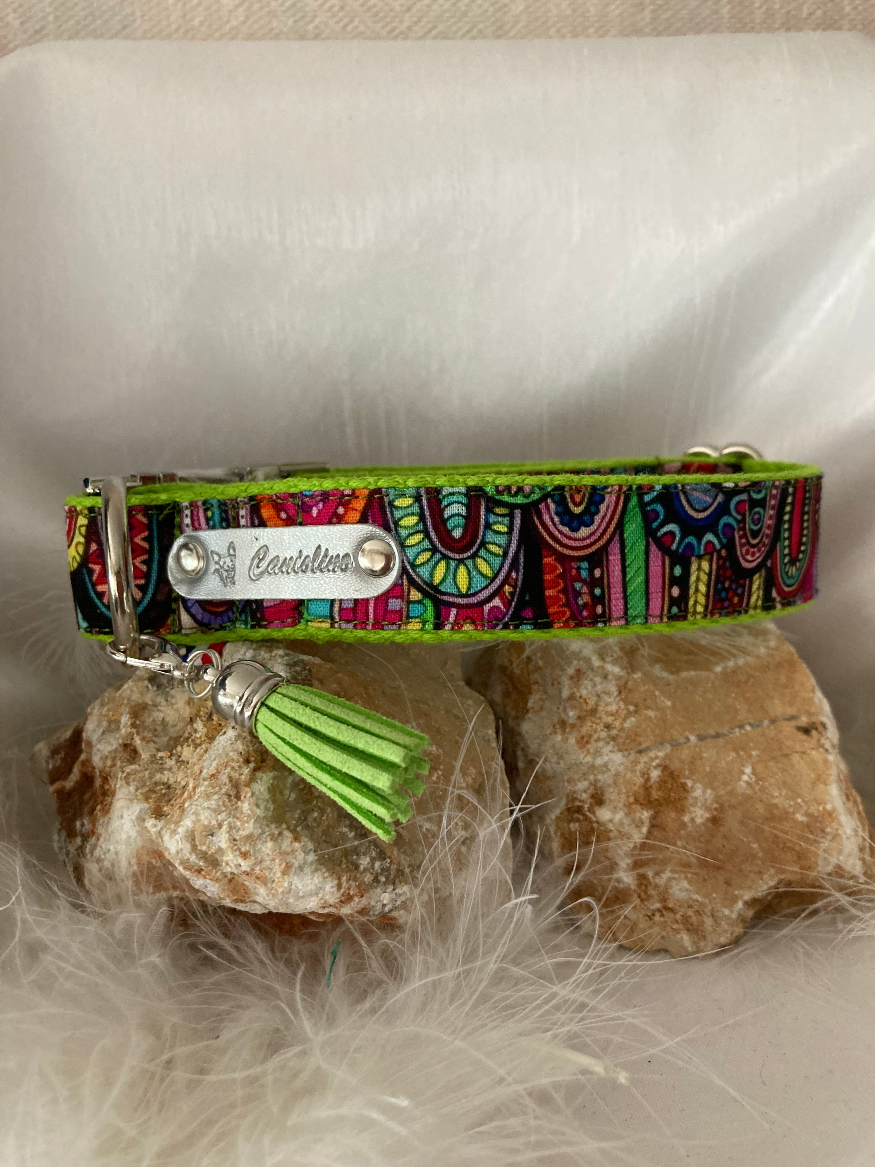 Collar para perros con forma de lápiz de colores en talla M