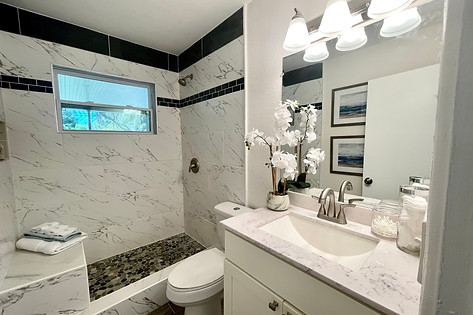 #4406 - Bathroom 1.JPEG